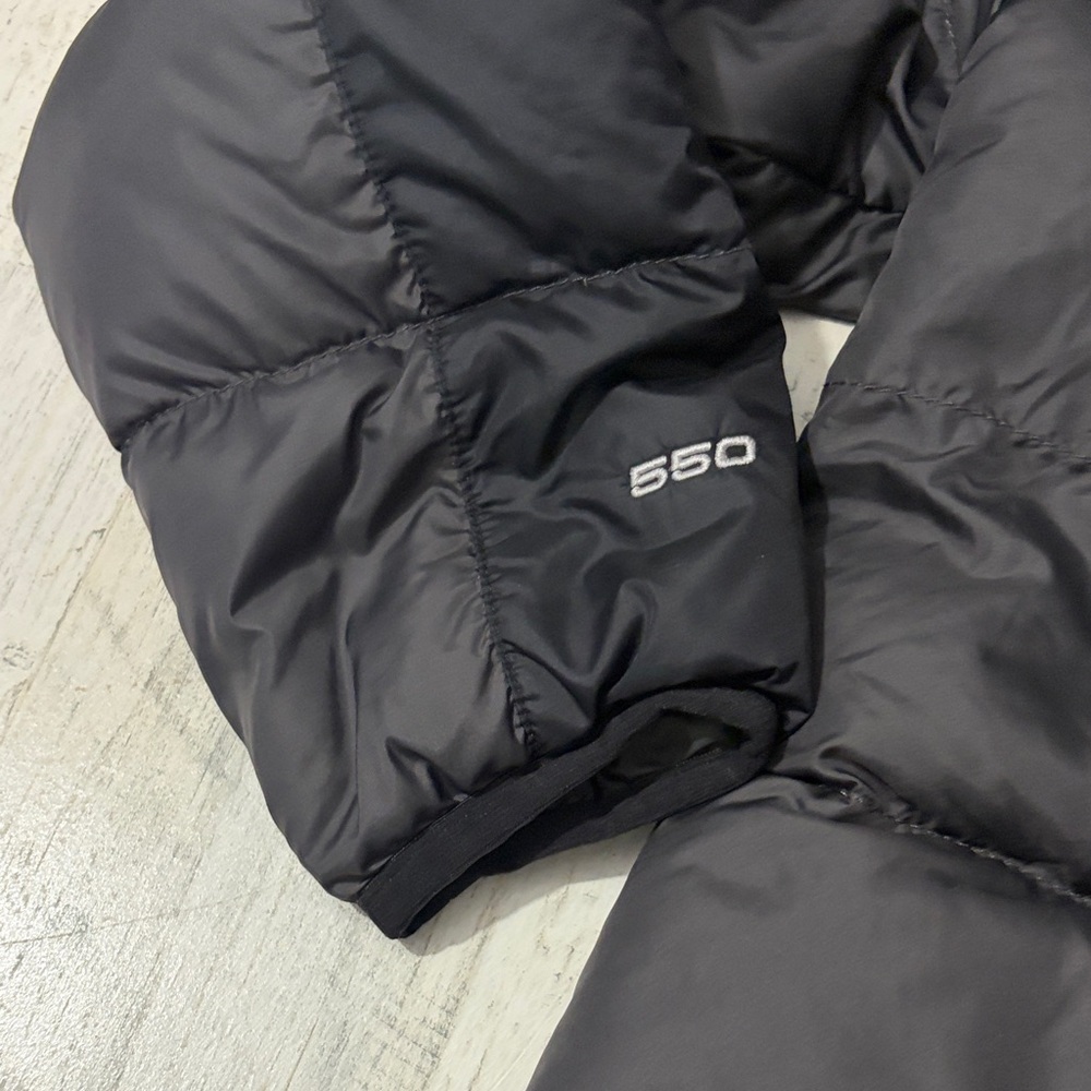 The North Face Boys Classic Black Puffer Jacket Size M 10-12 - Picture 6 of 11